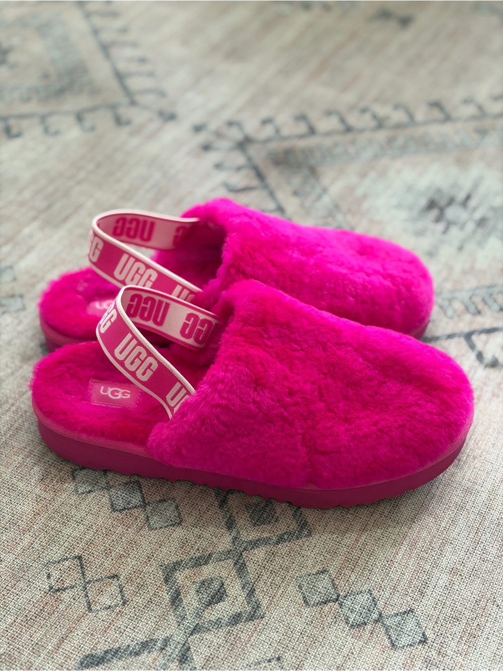 UGG Fuzzy Clog Slippers - Bright Pink